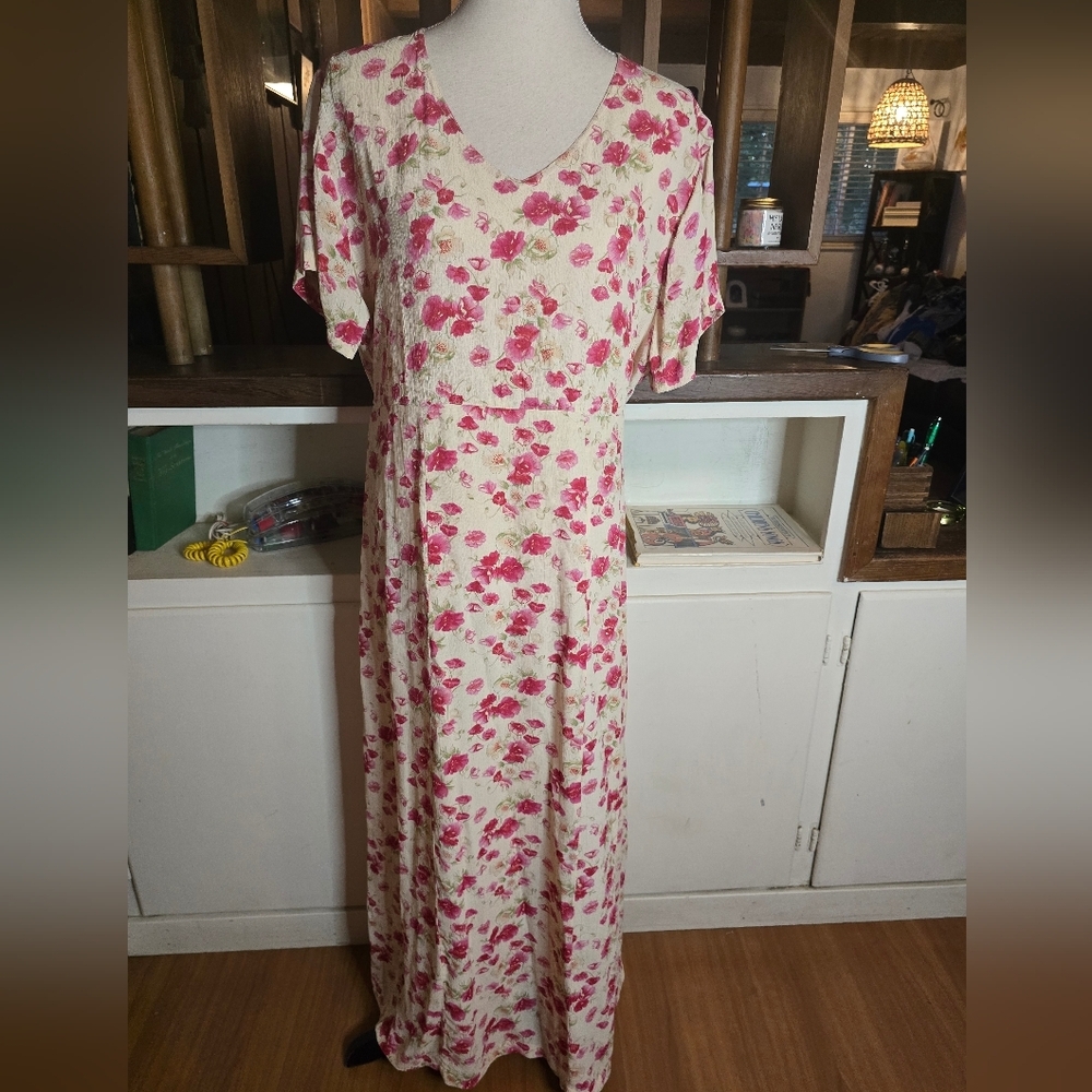 April Cornell Vintage Floral Pink and Cream Tie Waist Maxi Dress Size Large